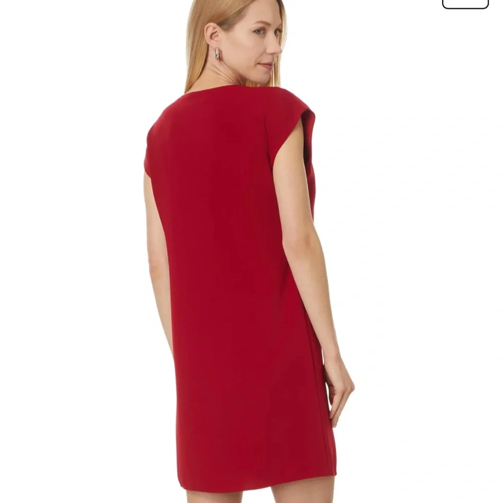 Trina Turk Zula Double Georgette Pleated V-Neck Cap Sleeve Shift Dress - Picture 4 of 14